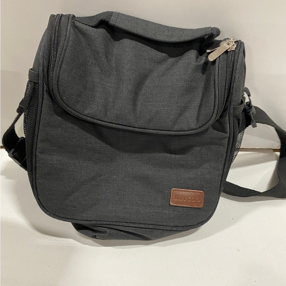 Premium Insulated Lunch Bag in Dark Gray by